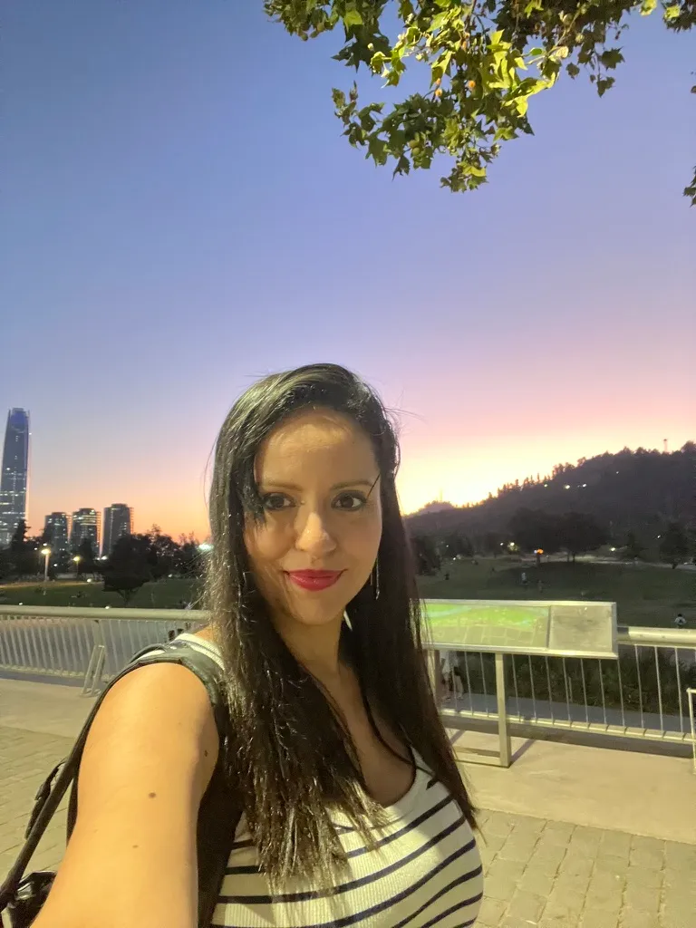 Deanny Bruces - Desarrolladora Web disponible para colaboraciones y proyectos